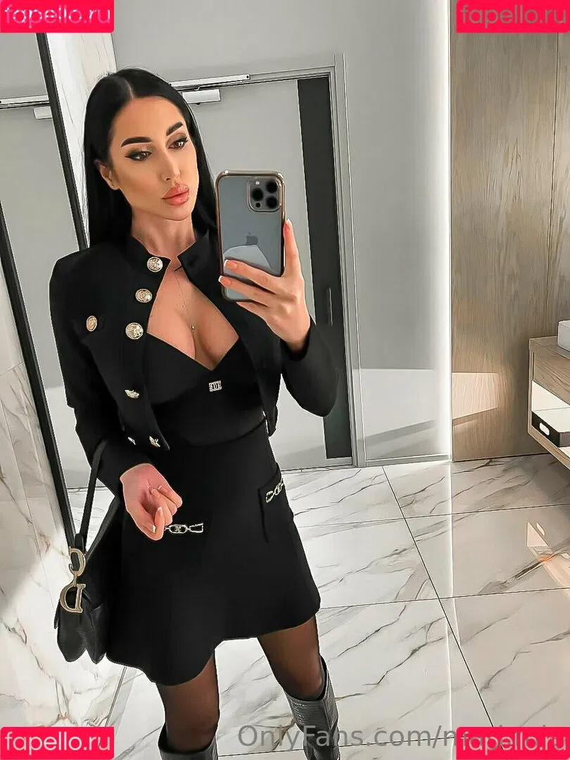 mari.mis Onlyfans Photo Gallery 