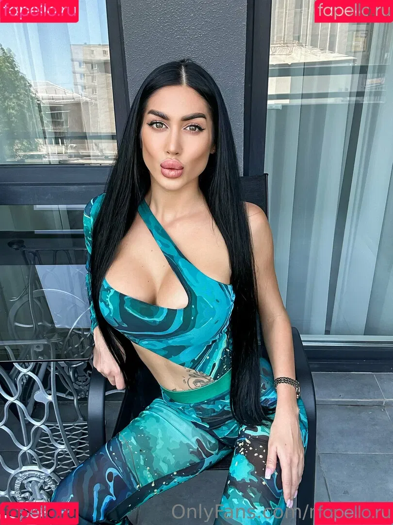 mari.mis Onlyfans Photo Gallery 