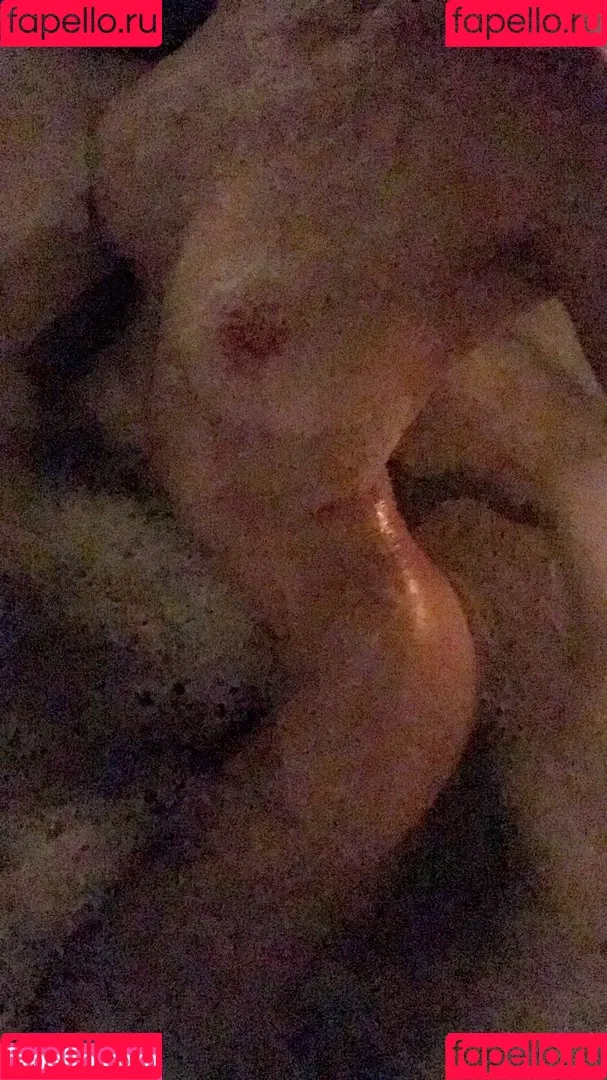 Emmia Onlyfans Photo Gallery 