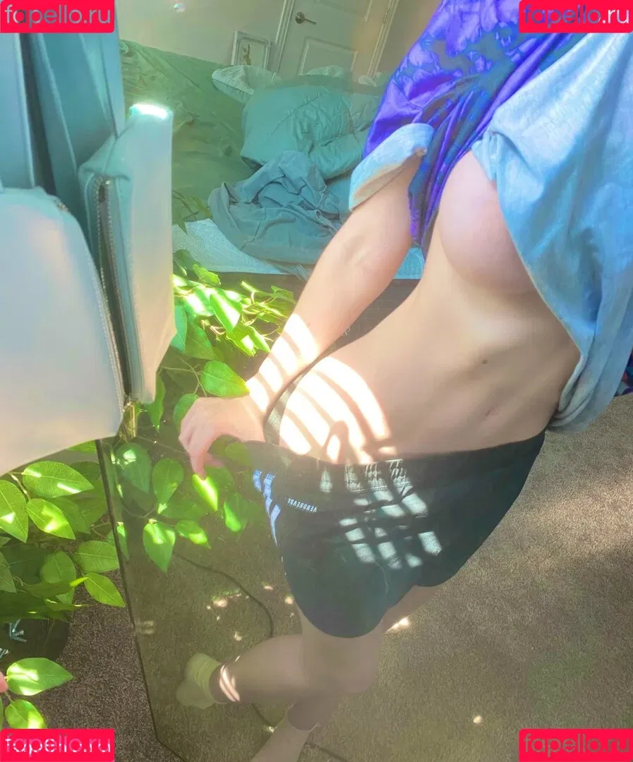 Emmia Onlyfans Photo Gallery 