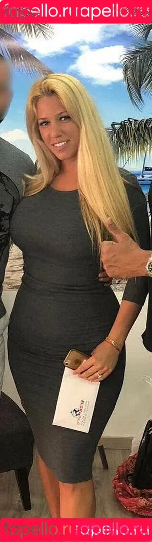 Nicolle A Onlyfans Photo Gallery 