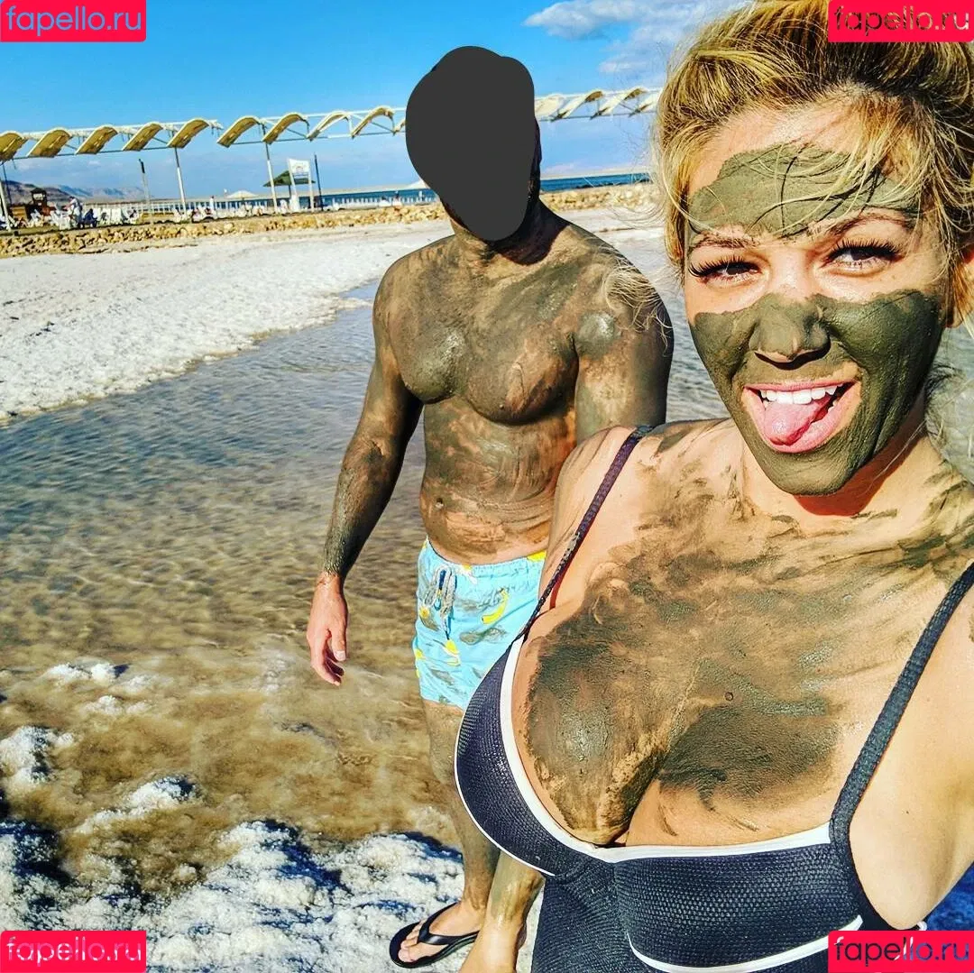 Nicolle A Onlyfans Photo Gallery 