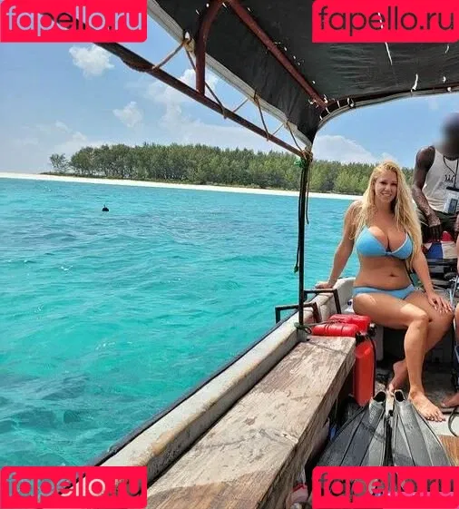 Nicolle A Onlyfans Photo Gallery 
