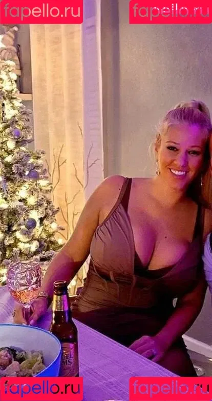 Nicolle A Onlyfans Photo Gallery 