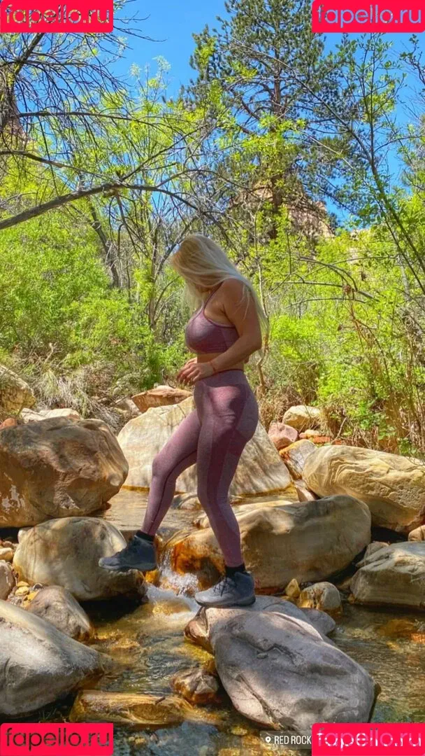 Nicolle A Onlyfans Photo Gallery 
