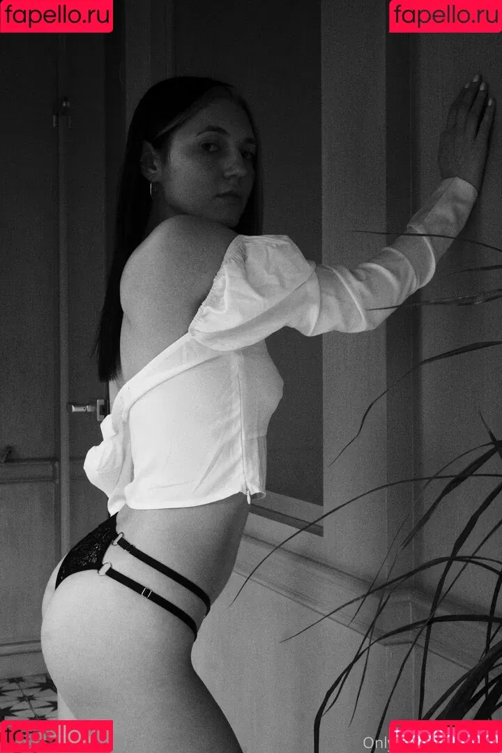 Kari.i Onlyfans Photo Gallery 