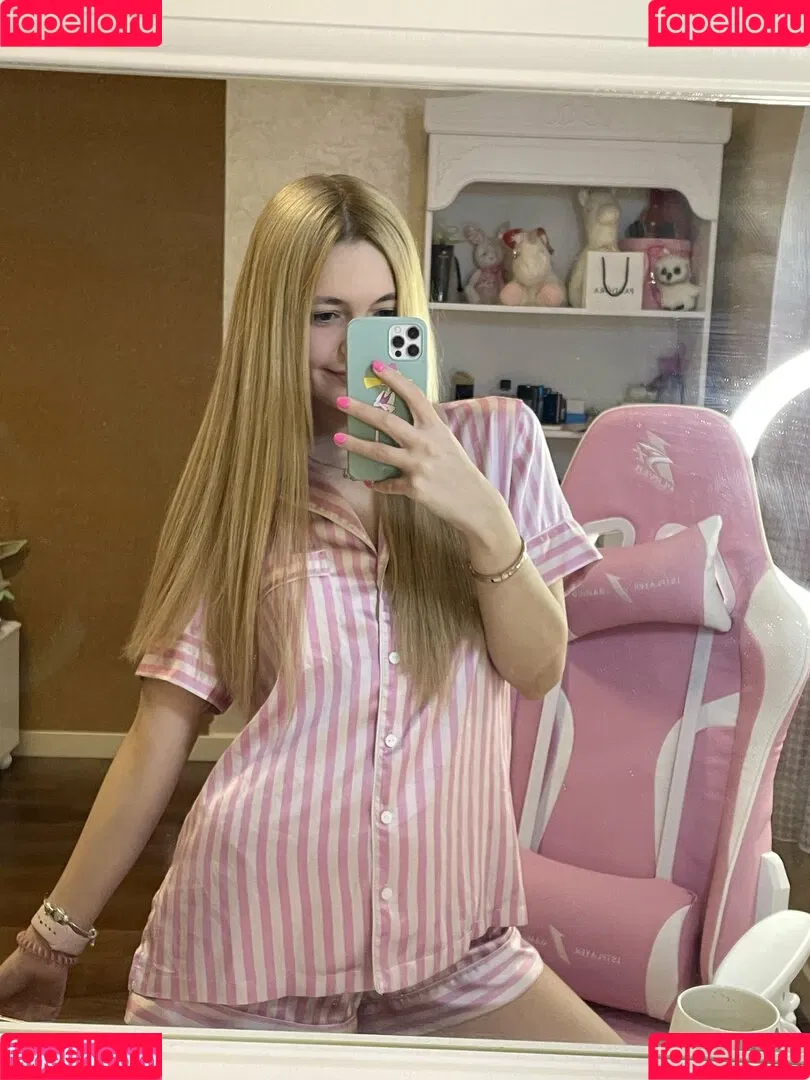 Kari.i Onlyfans Photo Gallery 