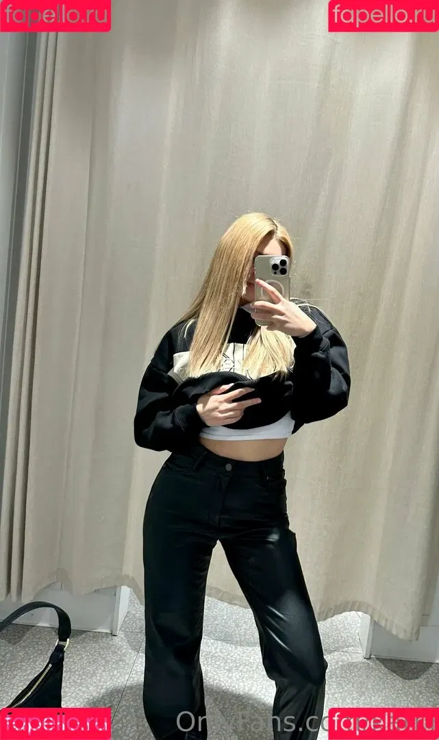 Kari.i Onlyfans Photo Gallery 