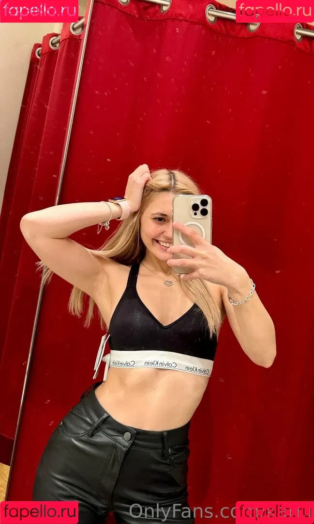 Kari.i Onlyfans Photo Gallery 