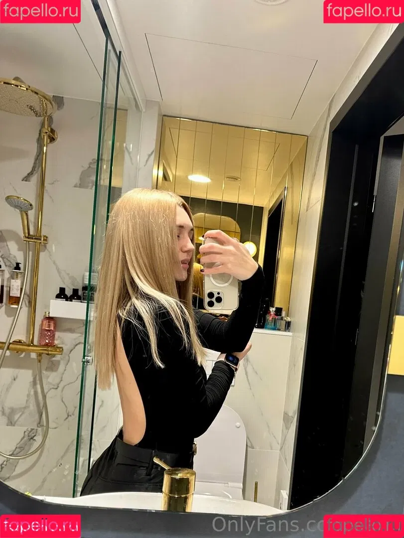 Kari.i Onlyfans Photo Gallery 