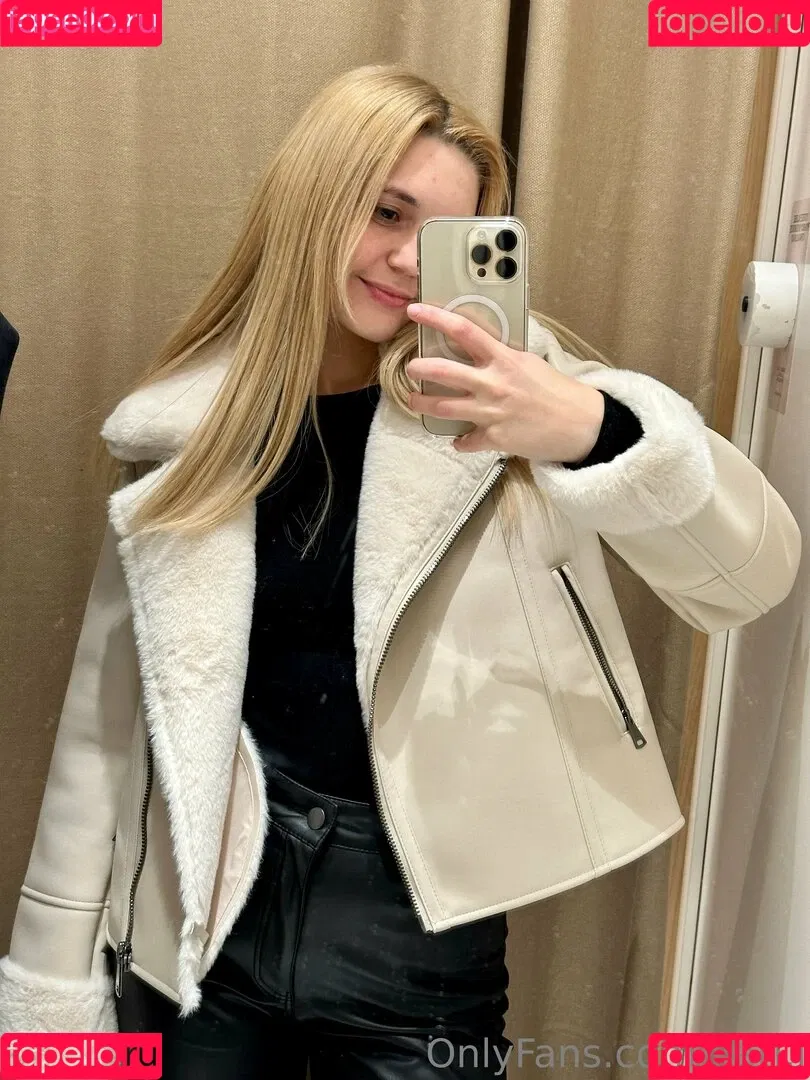 Kari.i Onlyfans Photo Gallery 