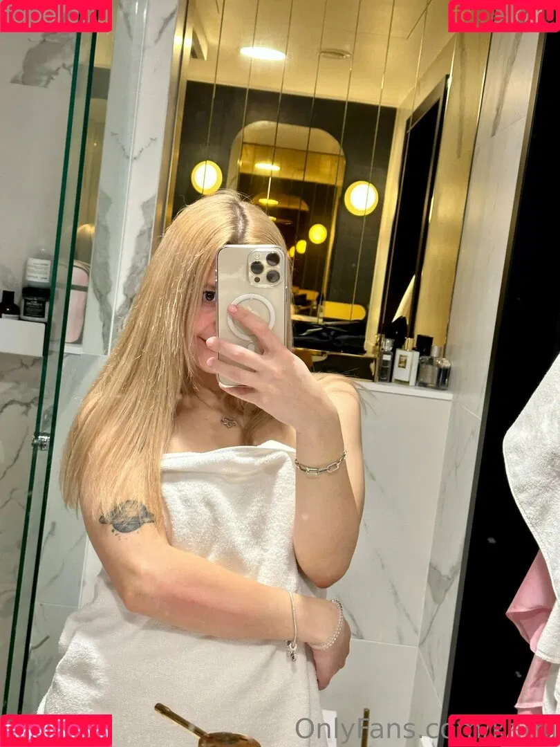 Kari.i Onlyfans Photo Gallery 