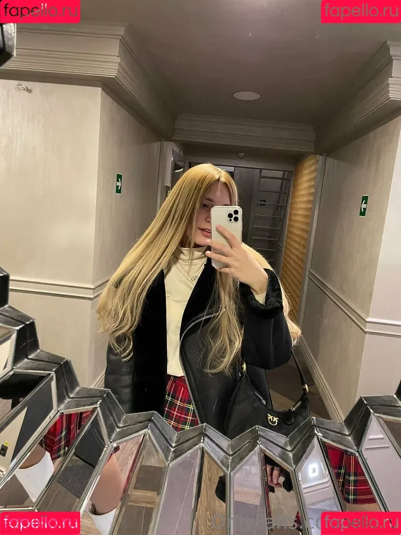 Kari.i Onlyfans Photo Gallery 