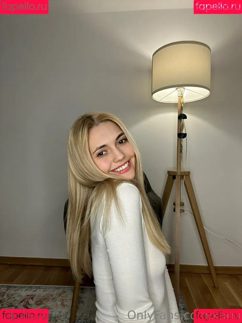 Kari.i Onlyfans Photo Gallery 
