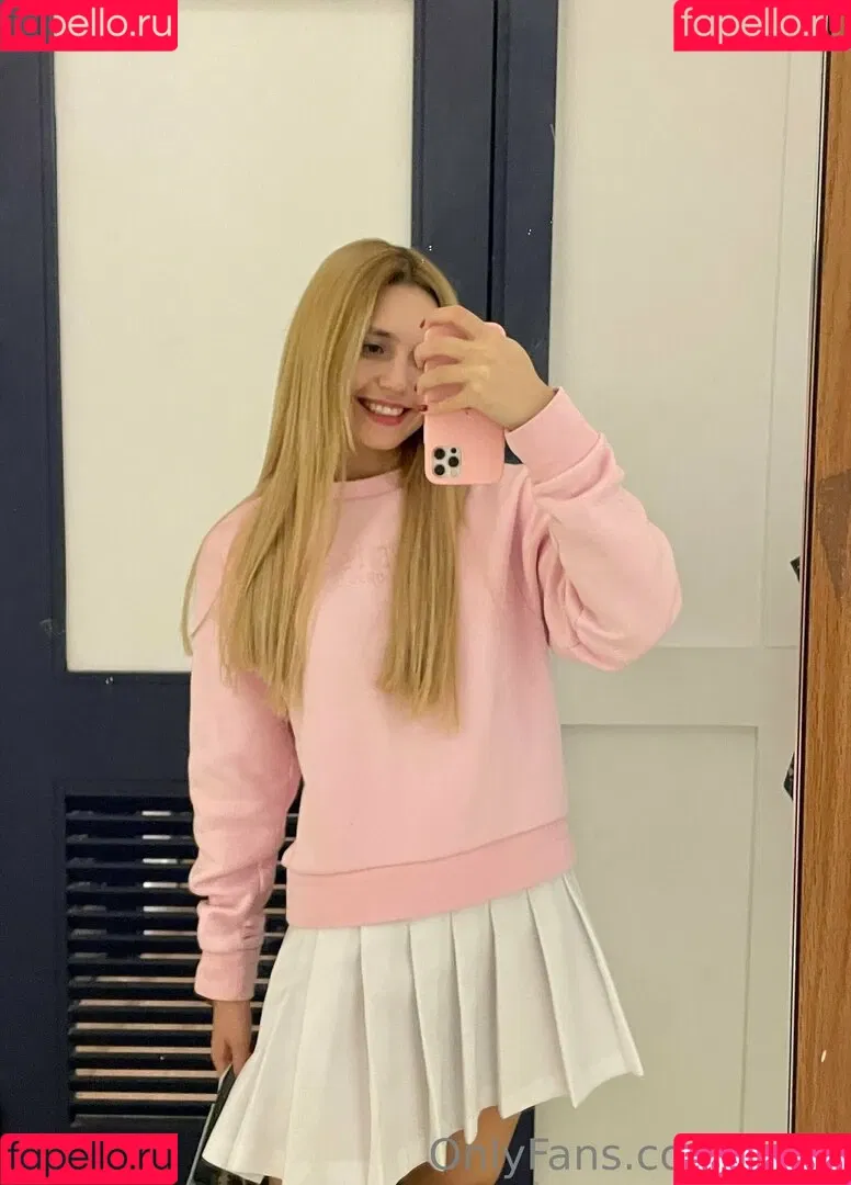 Kari.i Onlyfans Photo Gallery 