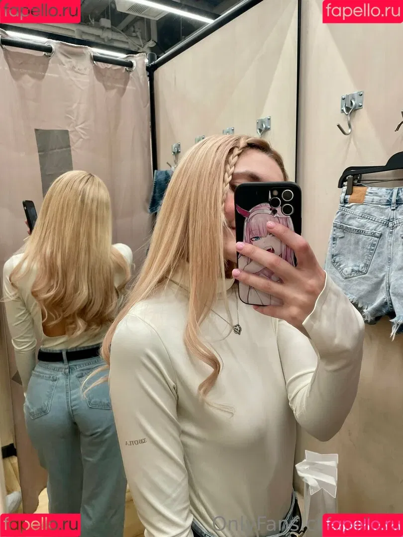 Kari.i Onlyfans Photo Gallery 