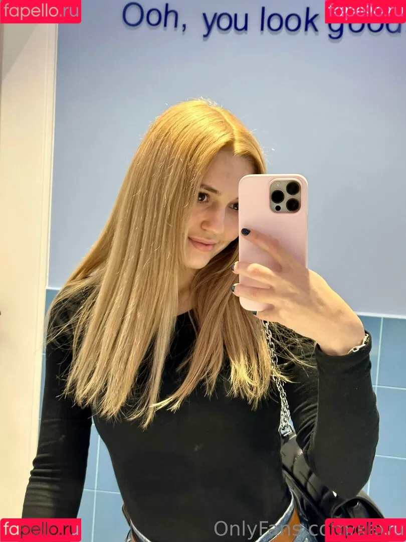 Kari.i Onlyfans Photo Gallery 