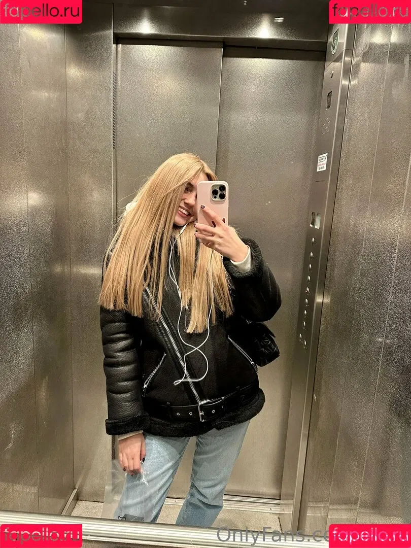 Kari.i Onlyfans Photo Gallery 