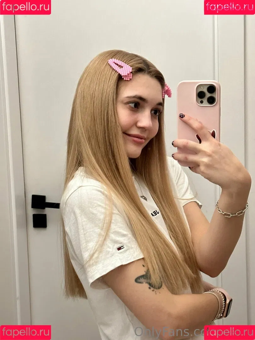 Kari.i Onlyfans Photo Gallery 