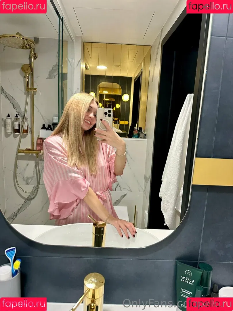 Kari.i Onlyfans Photo Gallery 