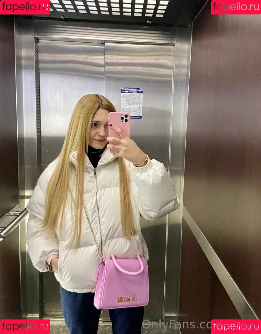 Kari.i Onlyfans Photo Gallery 