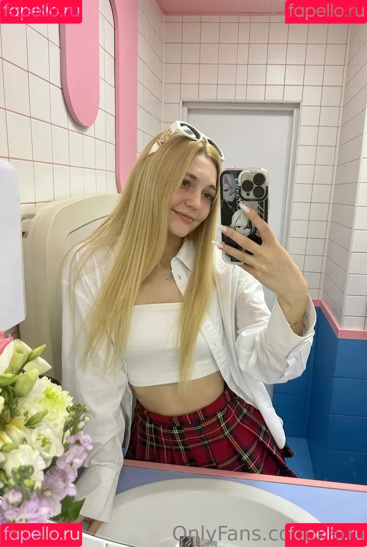 Kari.i Onlyfans Photo Gallery 