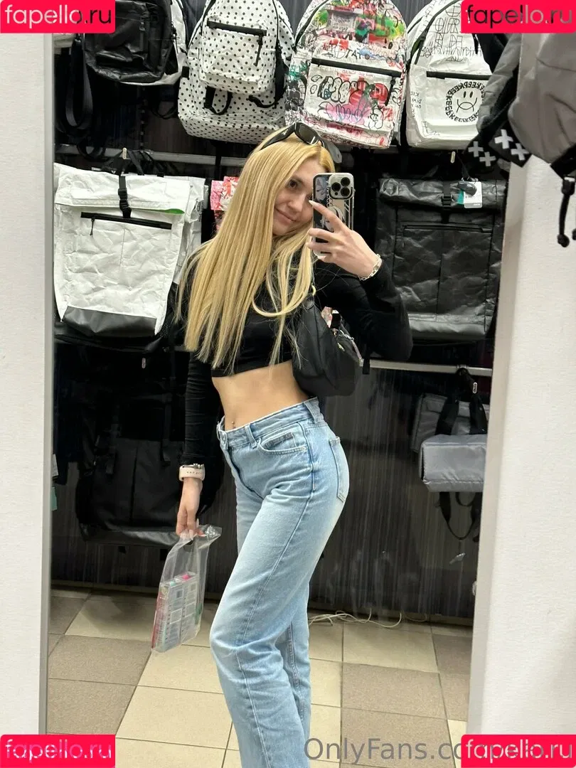 Kari.i Onlyfans Photo Gallery 