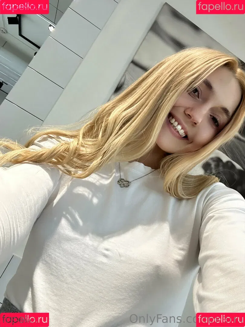 Kari.i Onlyfans Photo Gallery 