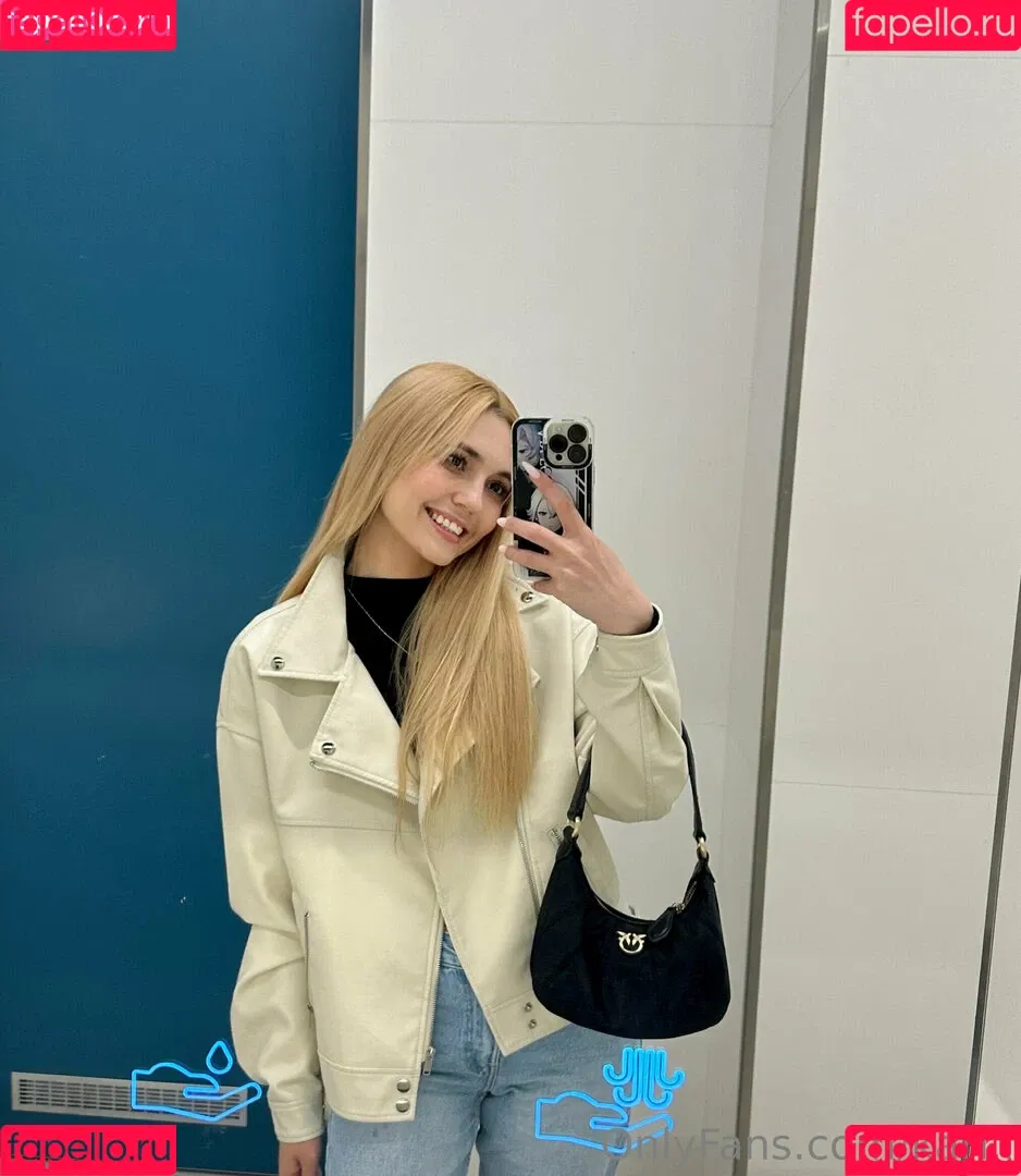 Kari.i Onlyfans Photo Gallery 