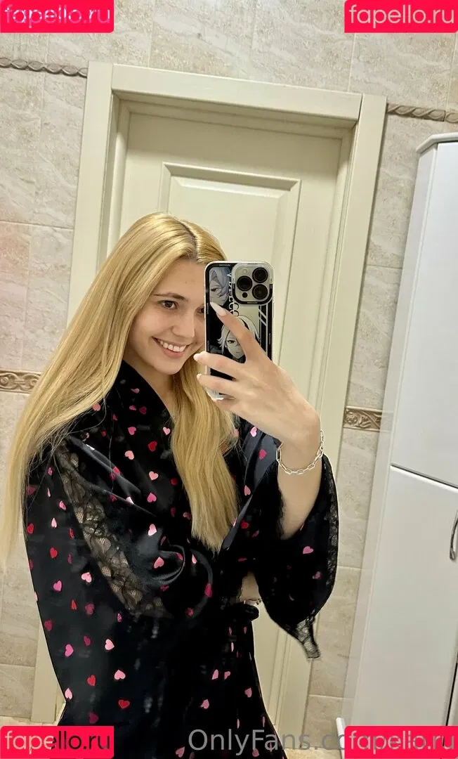 Kari.i Onlyfans Photo Gallery 