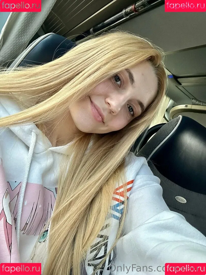 Kari.i Onlyfans Photo Gallery 