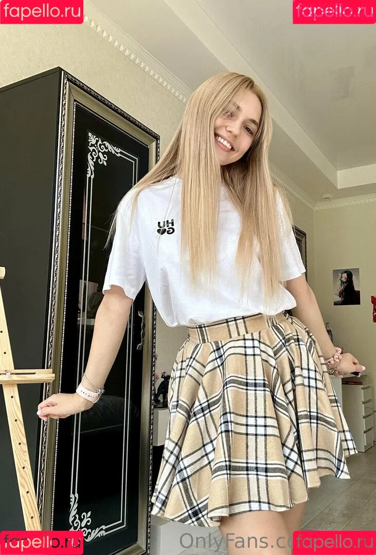 Kari.i Onlyfans Photo Gallery 