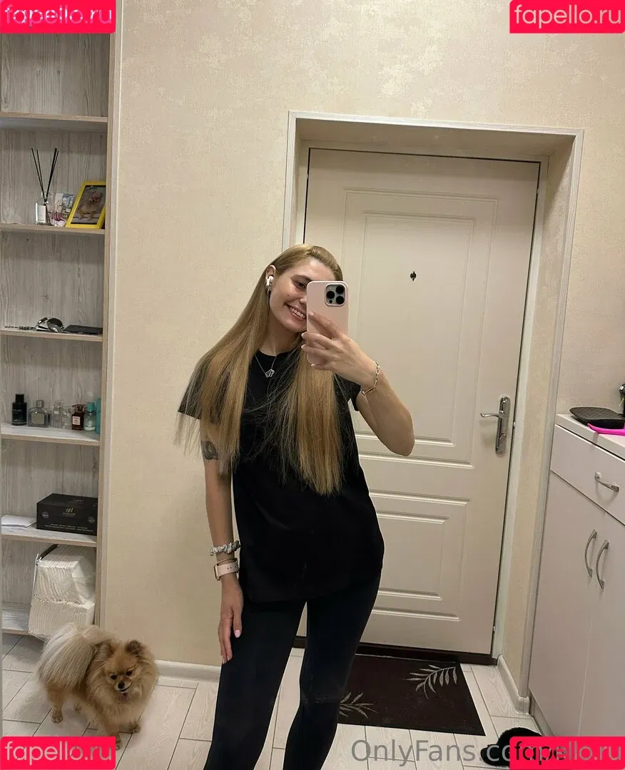 Kari.i Onlyfans Photo Gallery 