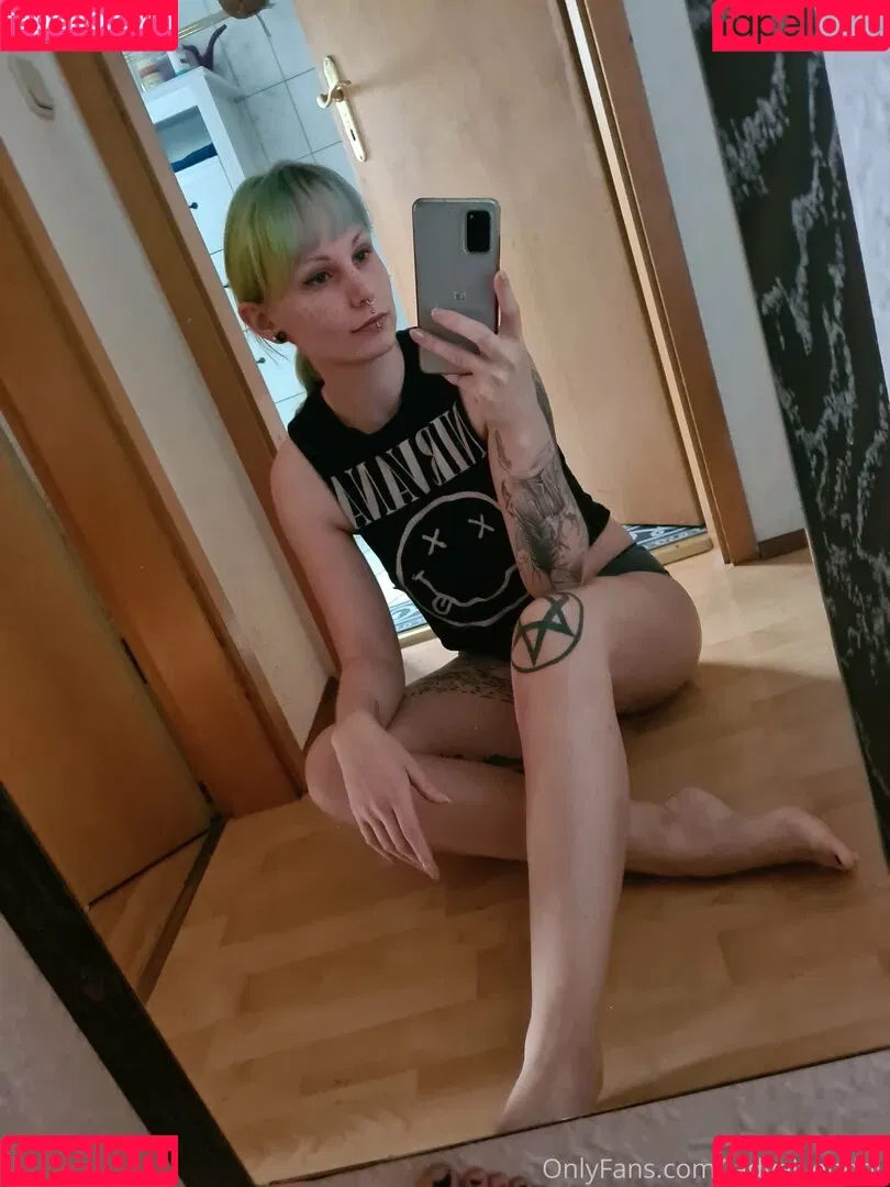 ladyelvendoll Onlyfans Photo Gallery 