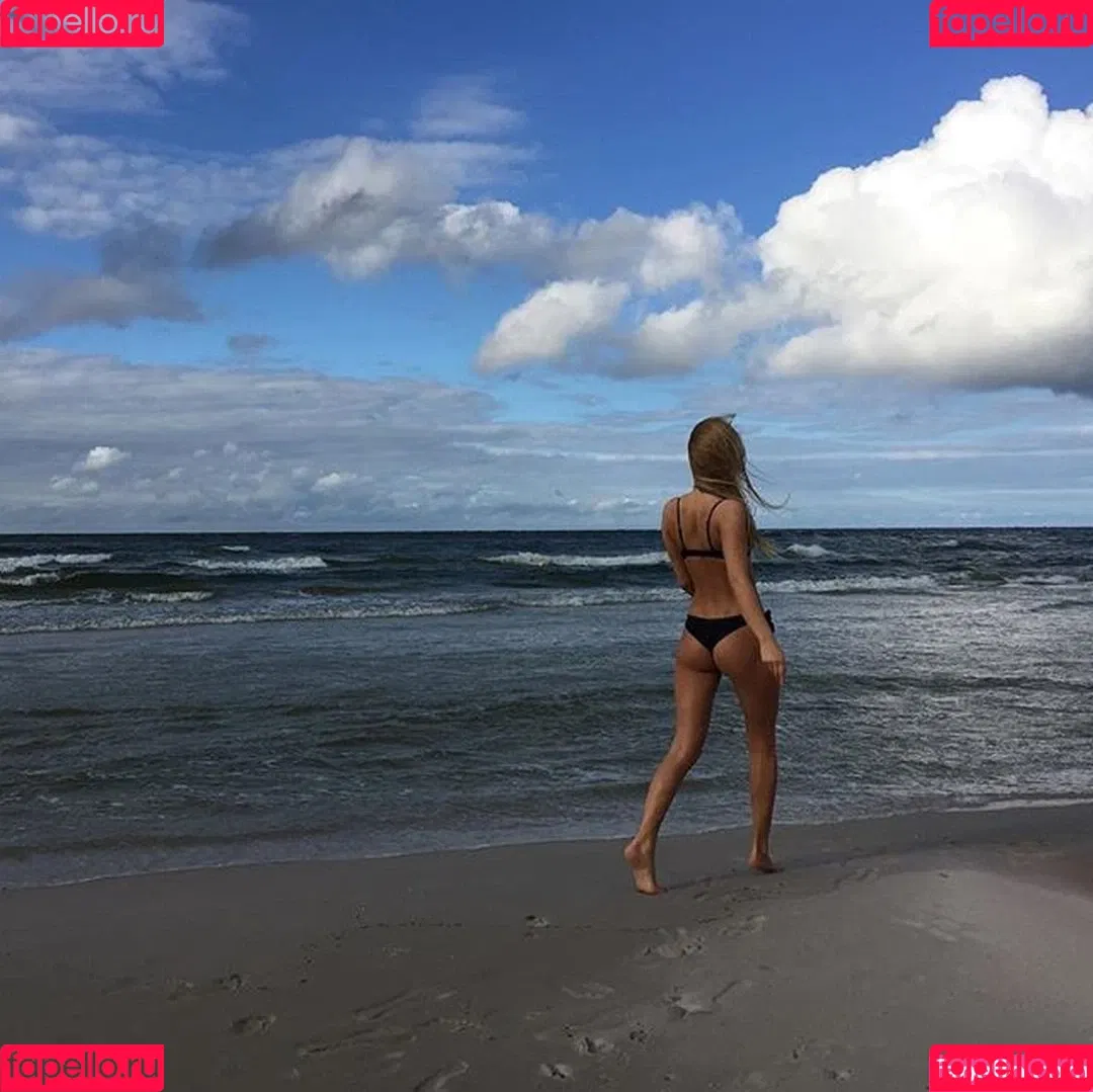Sara Ladach Onlyfans Photo Gallery 