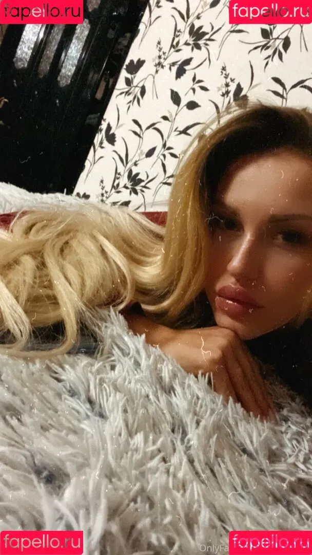 kellie-mimi Onlyfans Photo Gallery 