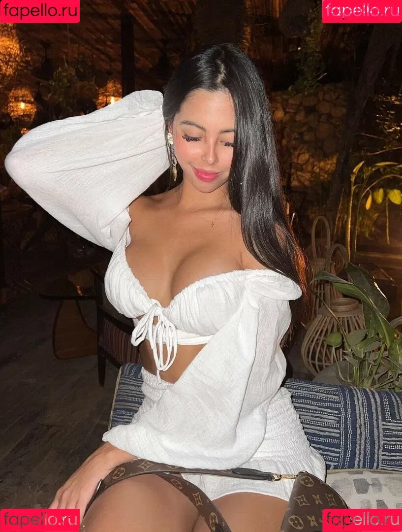 Diana Gomez Onlyfans Photo Gallery 
