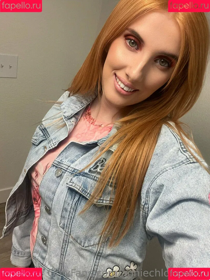 anniechloesworld Onlyfans Photo Gallery 