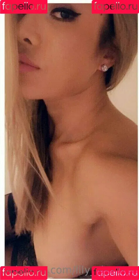 lily_charming Onlyfans Photo Gallery 