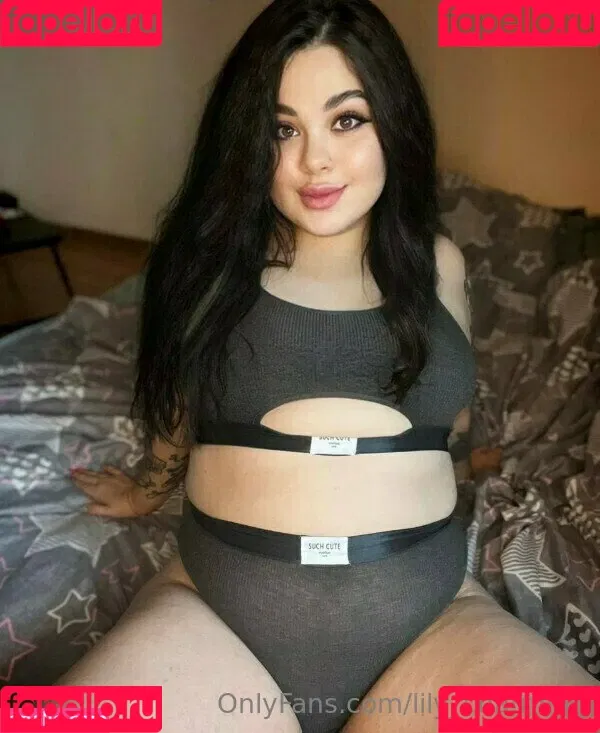 lily_charming Onlyfans Photo Gallery 