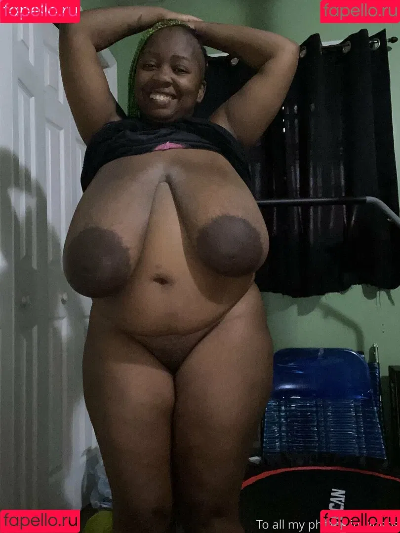 famousstarkmarie Onlyfans Photo Gallery 