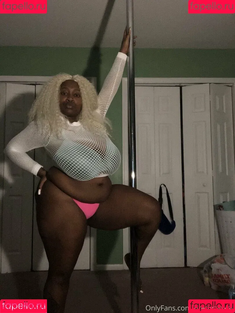 famousstarkmarie Onlyfans Photo Gallery 