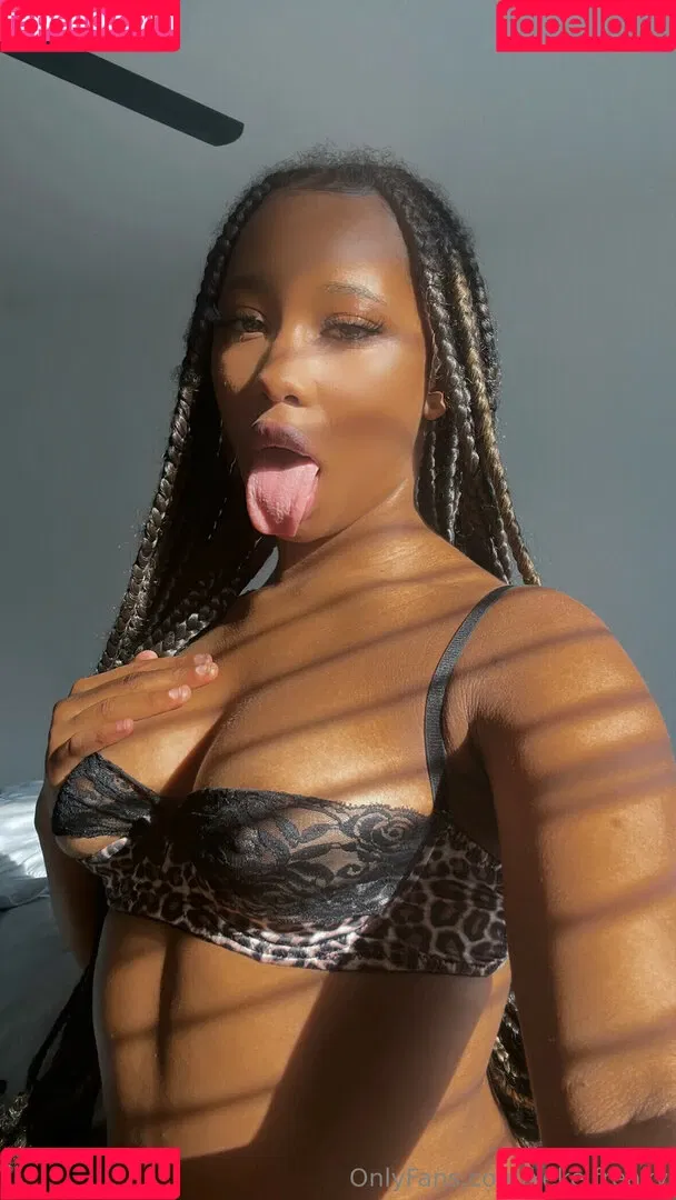 IeshaMarie20 Onlyfans Photo Gallery 