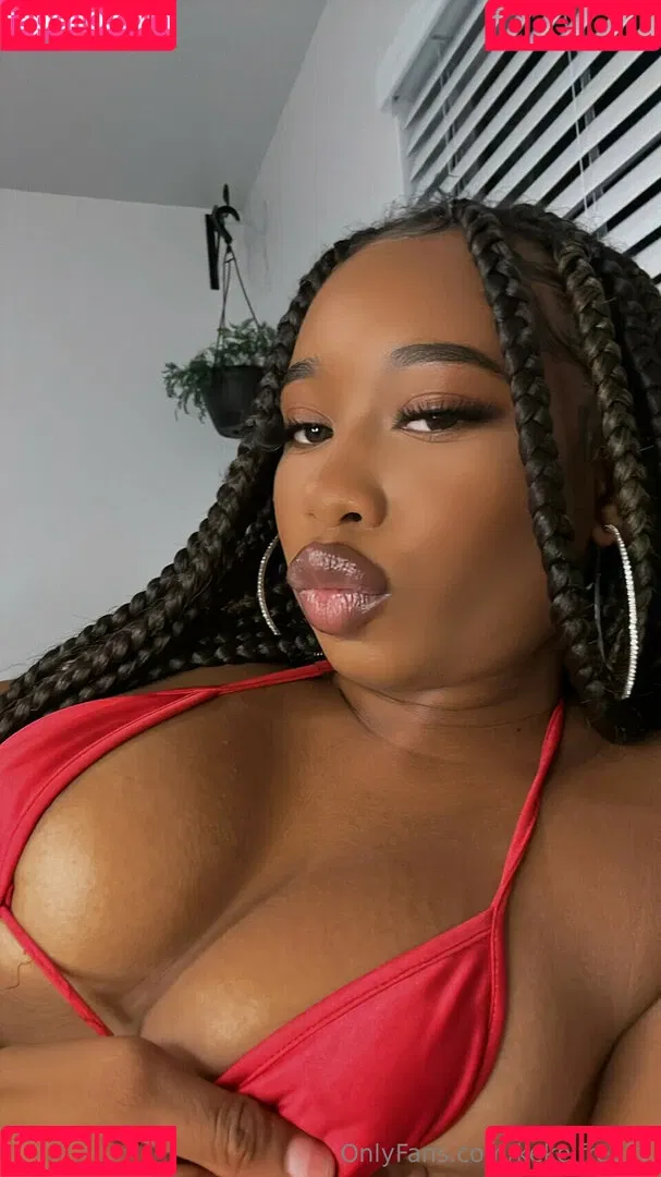 IeshaMarie20 Onlyfans Photo Gallery 