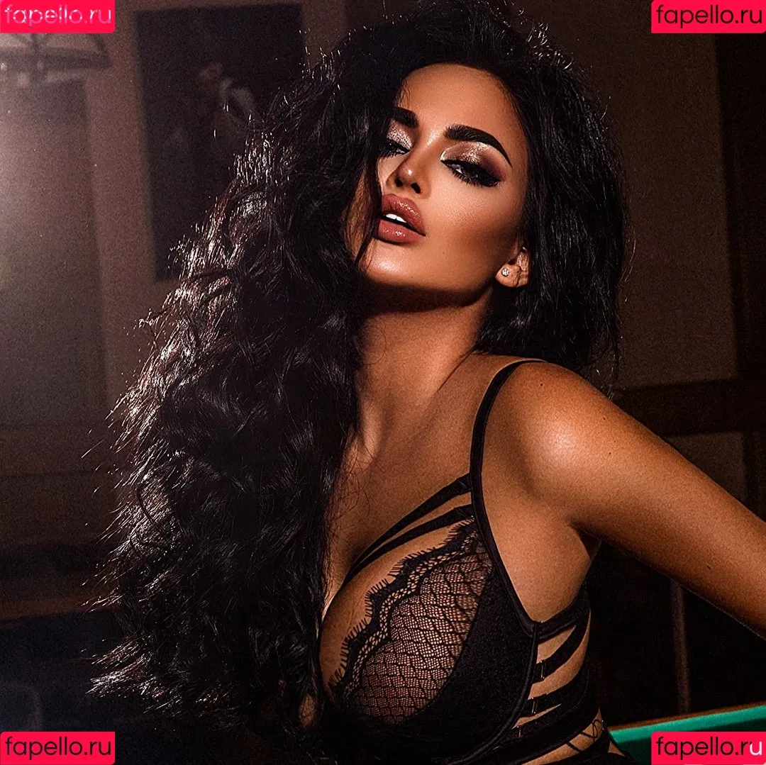 Nita Kuzmina Onlyfans Photo Gallery 