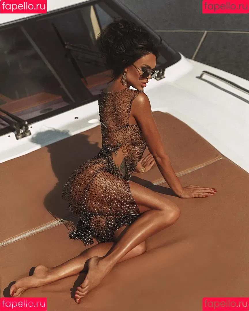 Nita Kuzmina Onlyfans Photo Gallery 