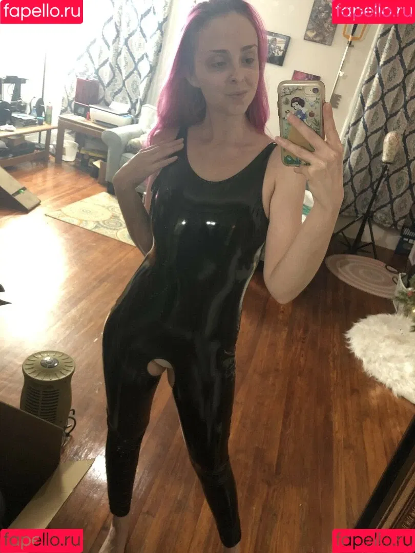 LunaRaeCosplay Onlyfans Photo Gallery 