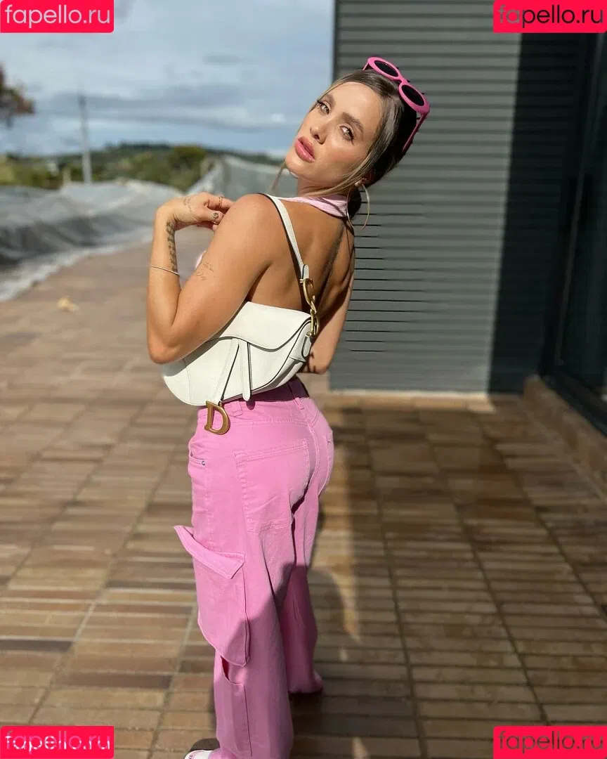 Mally Restrepo Onlyfans Photo Gallery 