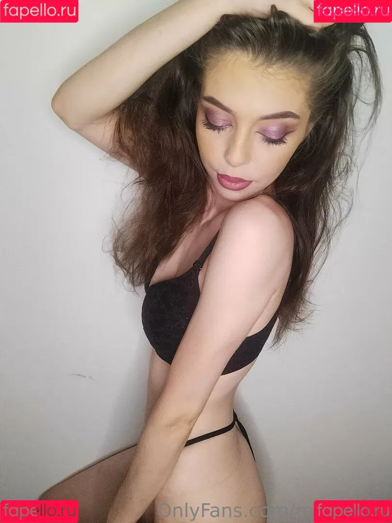 marikof18 Onlyfans Photo Gallery 