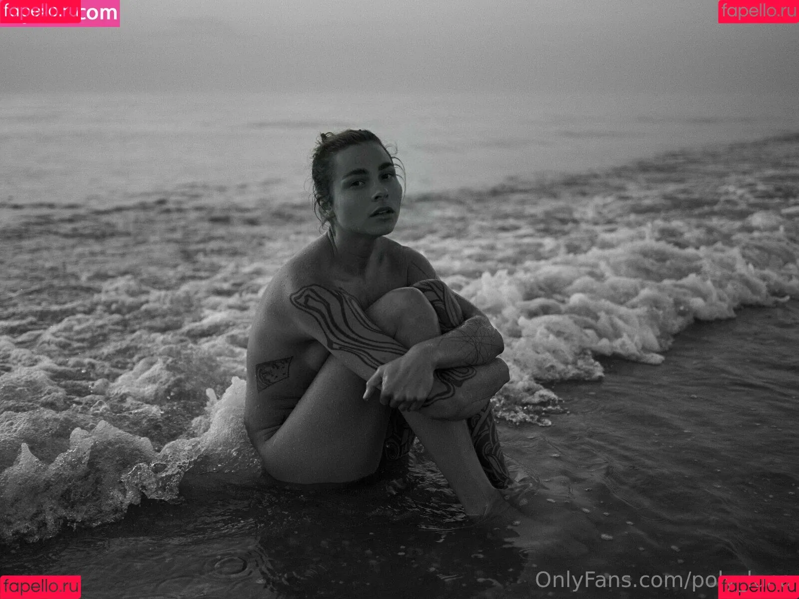 poly_luna Onlyfans Photo Gallery 